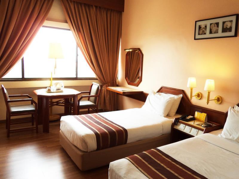 The Emperor Hotel Malacca Extérieur photo