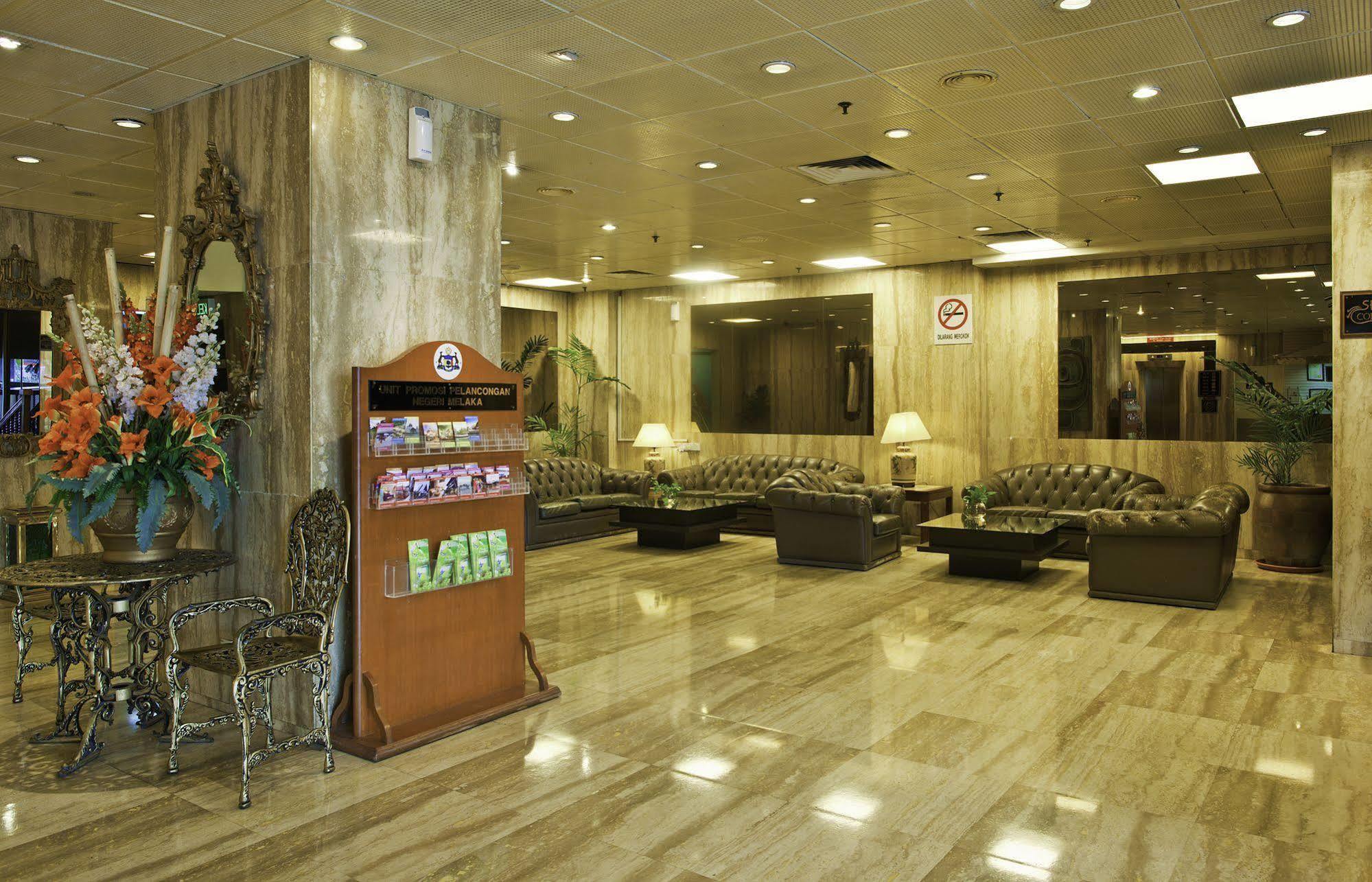 The Emperor Hotel Malacca Extérieur photo