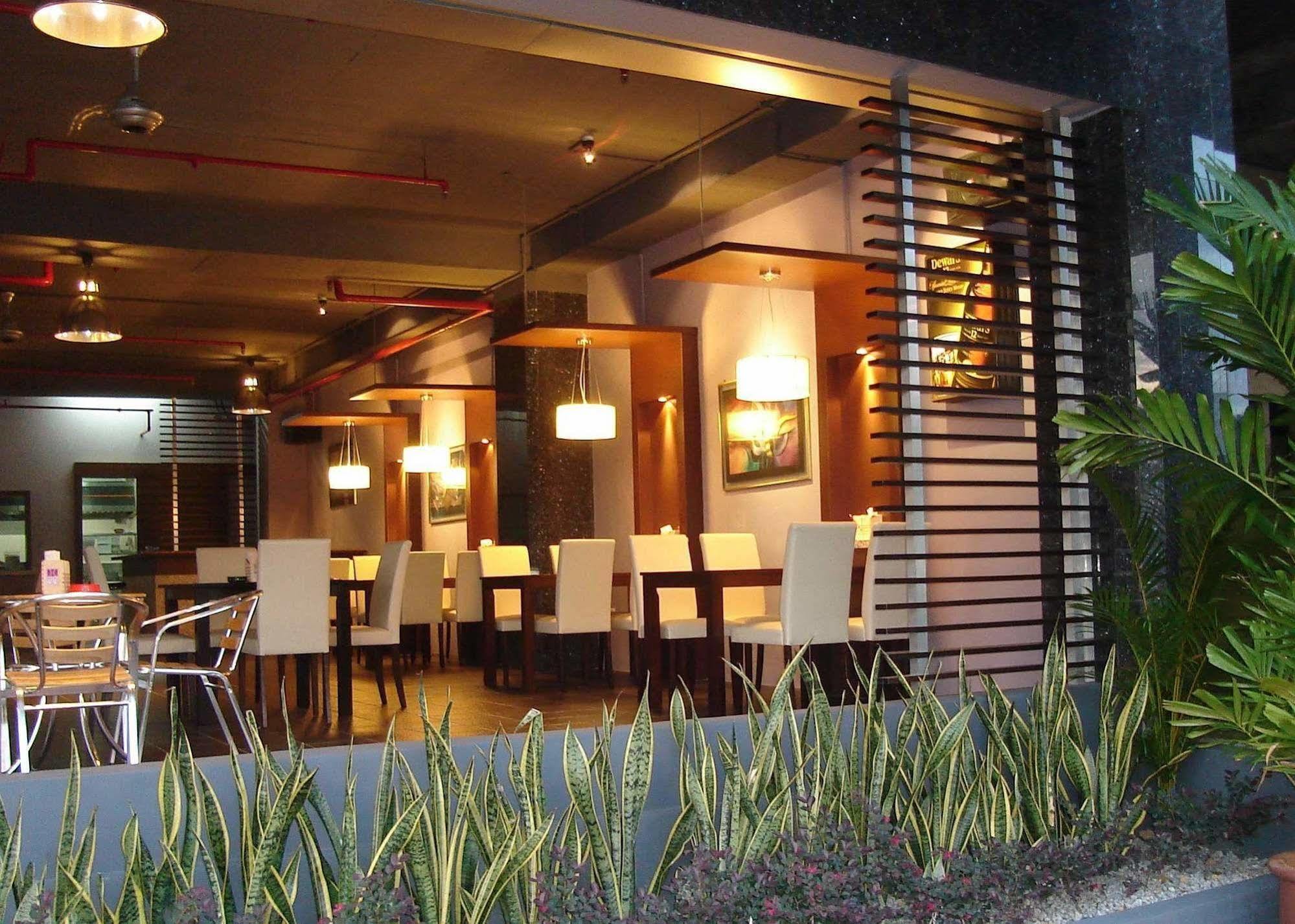 The Emperor Hotel Malacca Extérieur photo