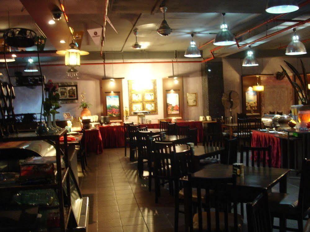 The Emperor Hotel Malacca Extérieur photo