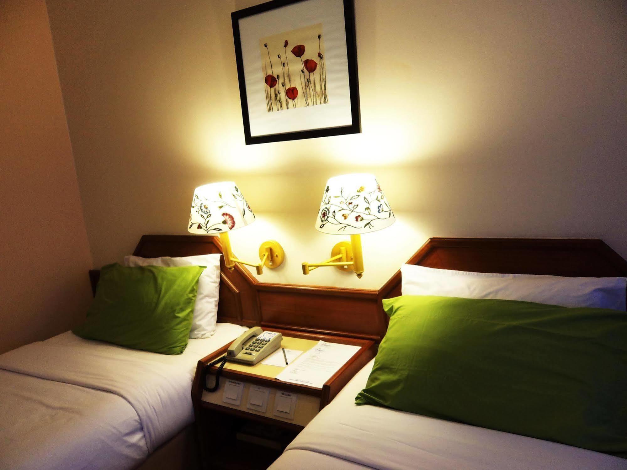 The Emperor Hotel Malacca Extérieur photo